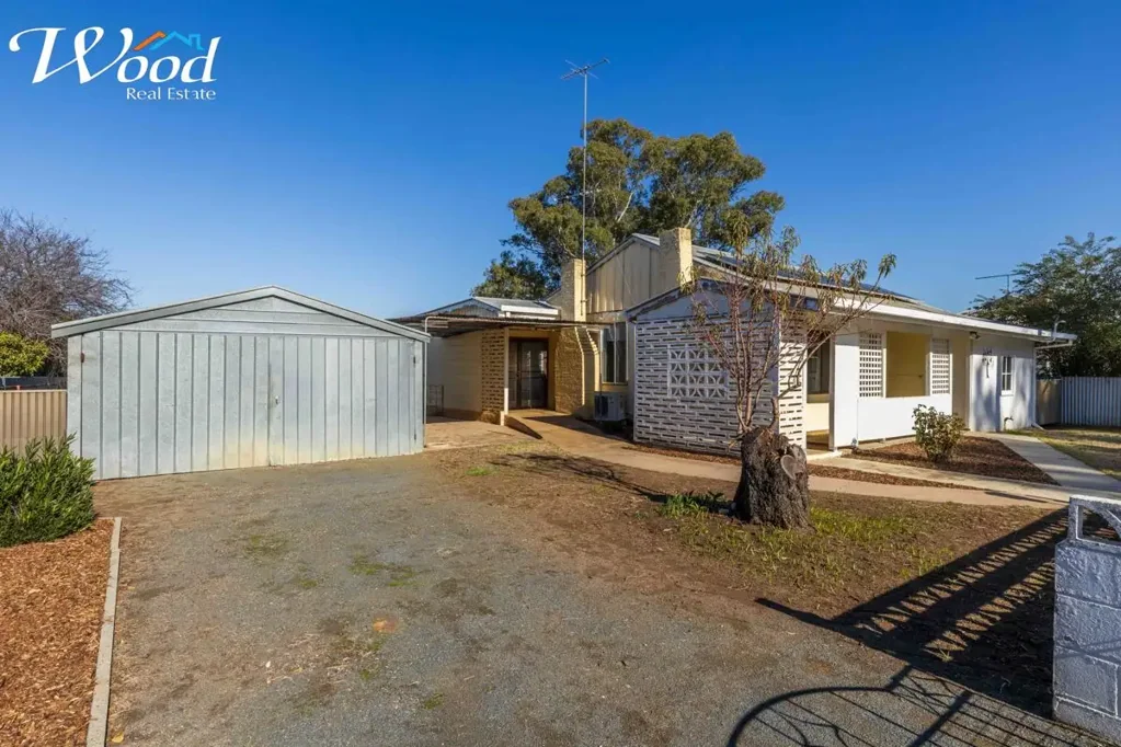 Henty 3Habitaciones Affordable First Home Opportunity - Endless Potential on 994sqm