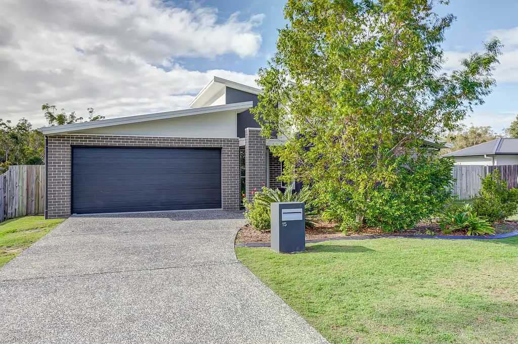 Modern Family Home in Sought After Location!