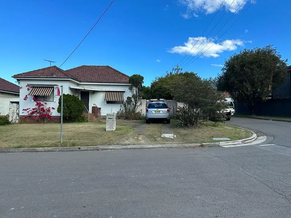 Three Bedroom Home in beautiful location!