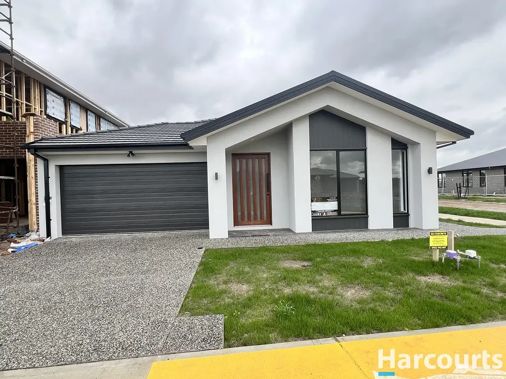 142 Ferdinand Drive, Clyde North, VIC 3978