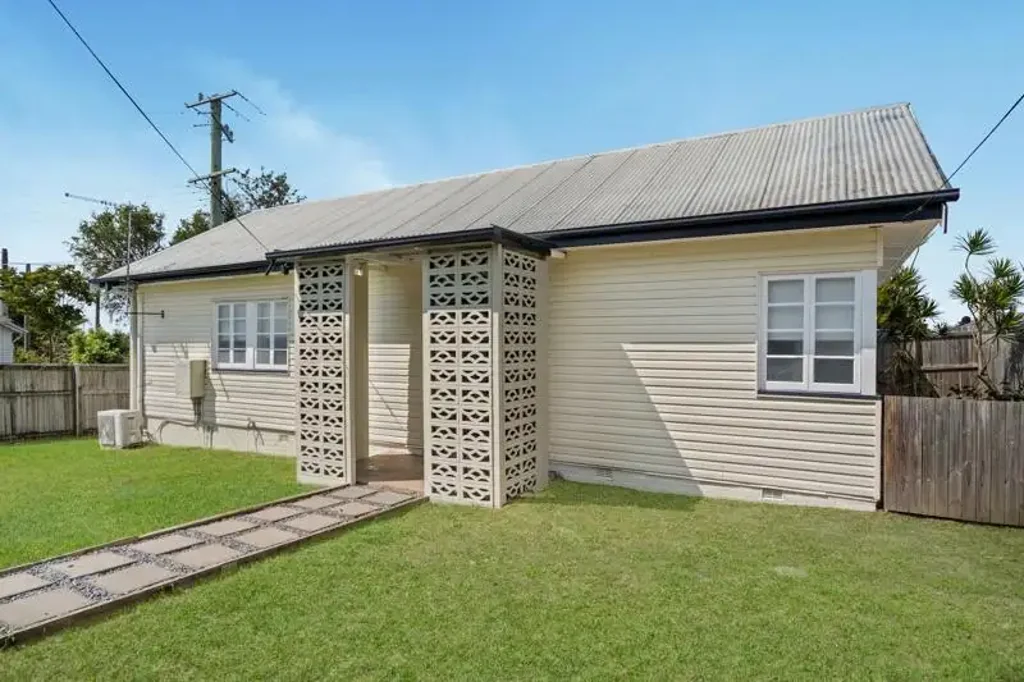 Fully Renovated 3-Bedroom Cottage in Prime Tingalpa Location