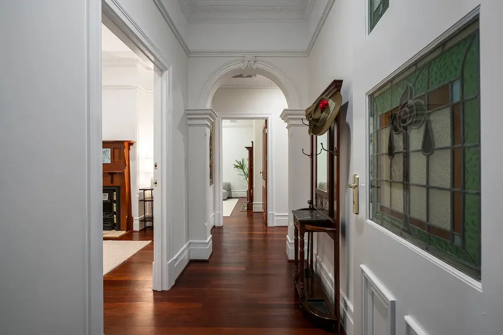 Mount Lawley 6બેડરૂમ Multigenerational Luxury. Monumental in Scale. Magical in Style.