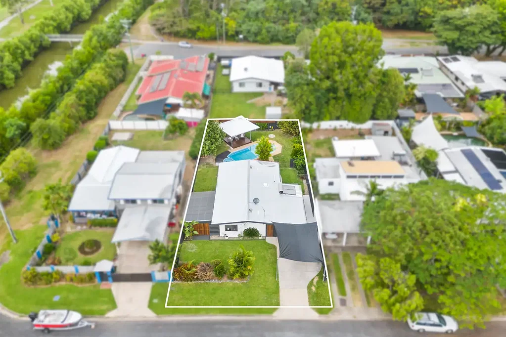 3 Torrance Avenue, Edge Hill, QLD 4870