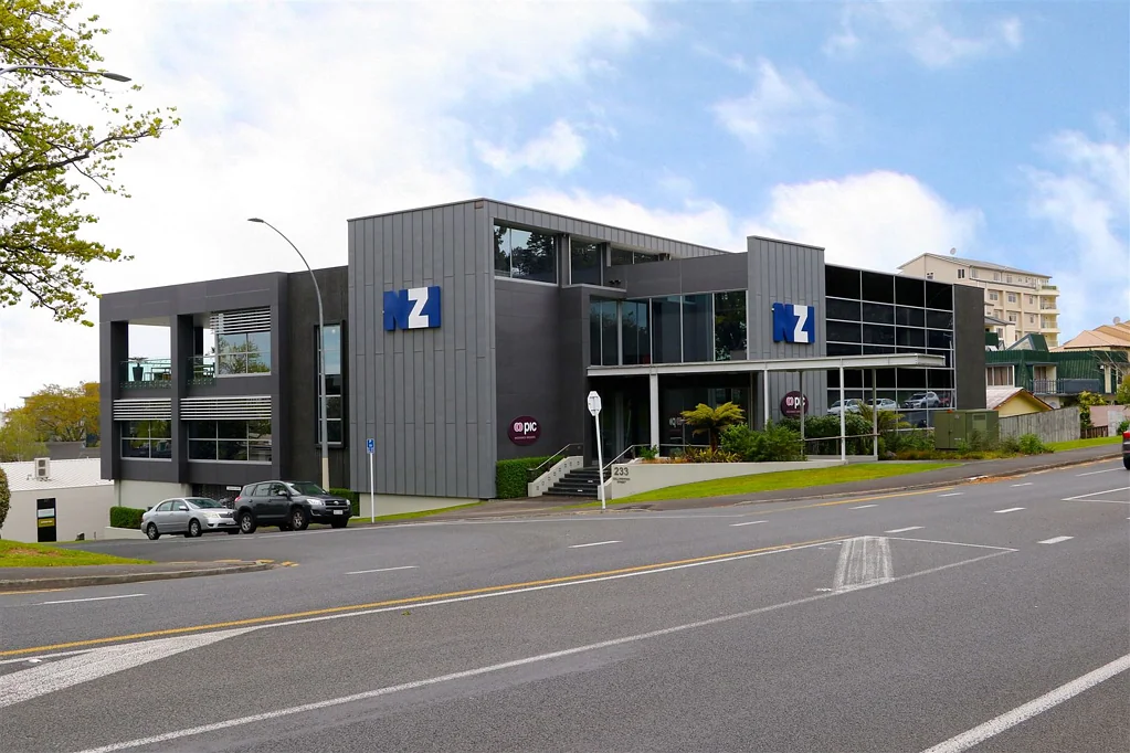 Hamilton Central Prominent Position, Stunning Fitout