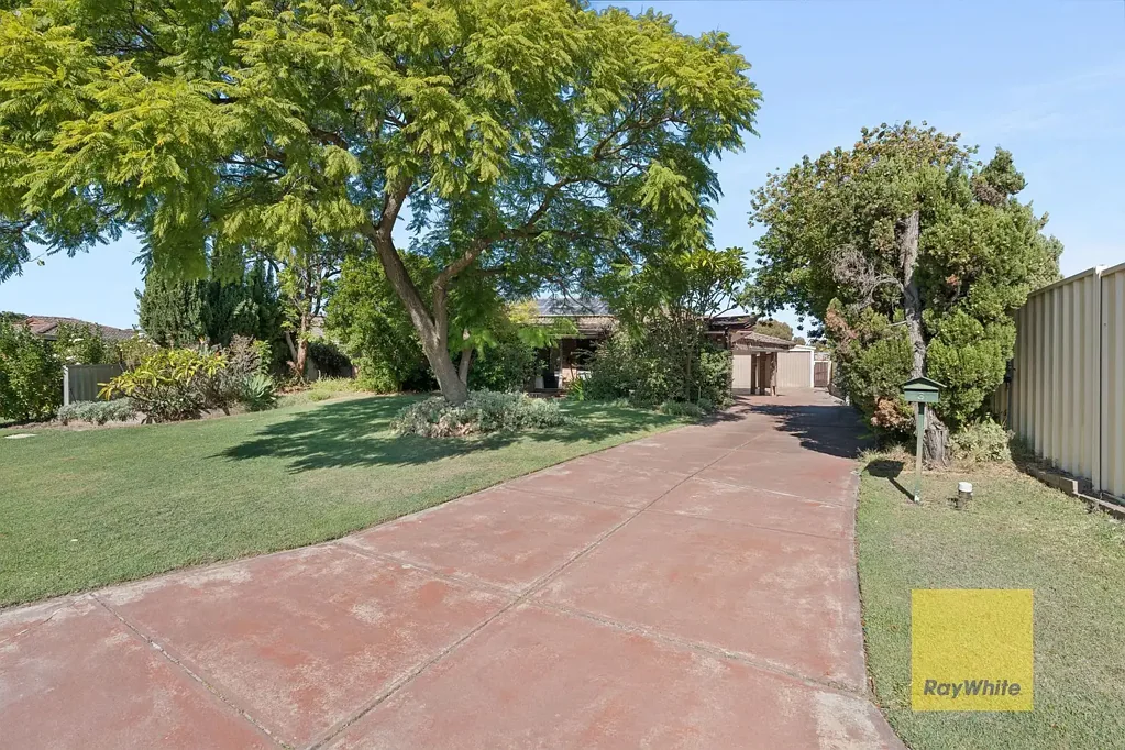 Thornlie 4ห้องนอน Spacious Family Living on a Generous 835sqm Block