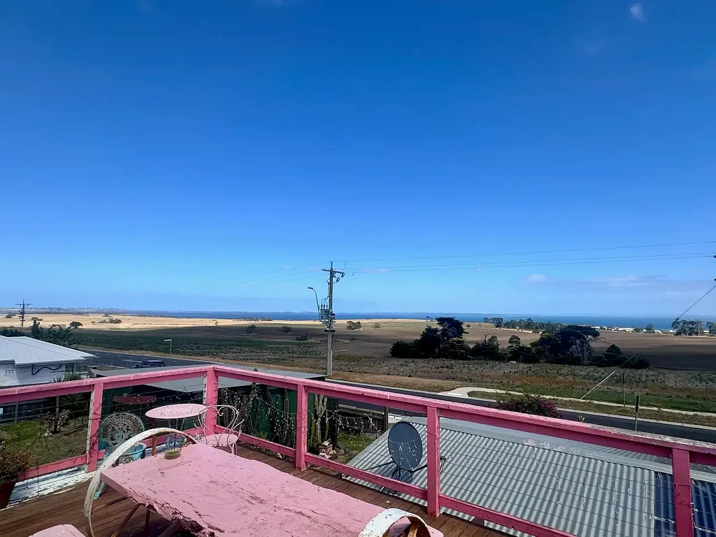 Coronet Bay 4 Slaapkamer Uninterrupted views. Unlimited potential: Subdivide, Develop or Dream Big - Prime Coronet Bay opportunity
