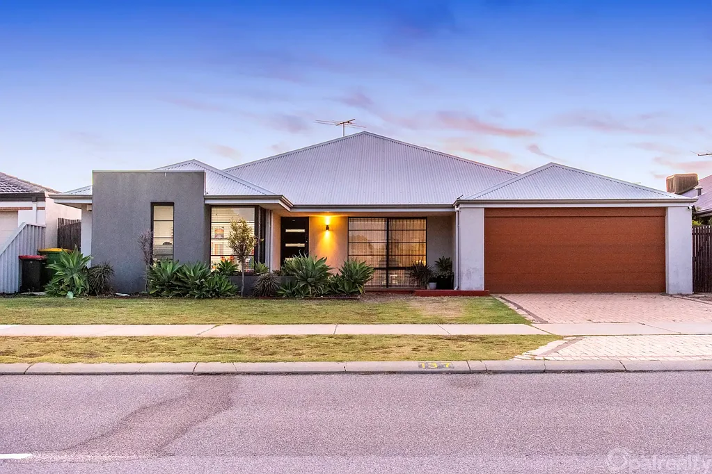 Stylish 4-bedroom family home with stunning reserve views