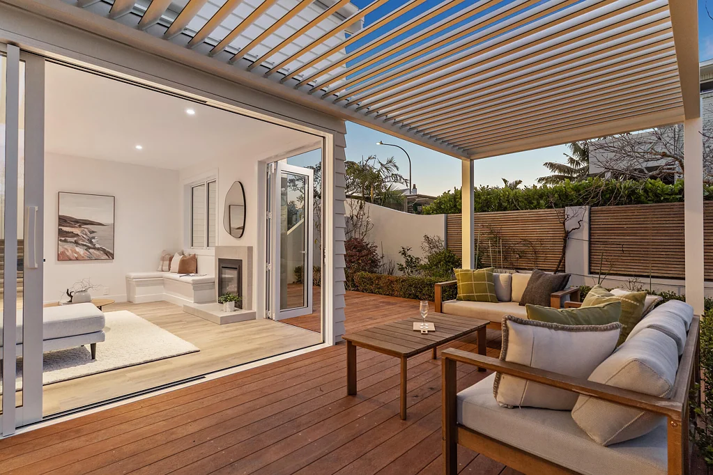 Takapuna 3Kwarto ALMOST BRAND NEW & SO CLOSE TO TAKA BEACH!