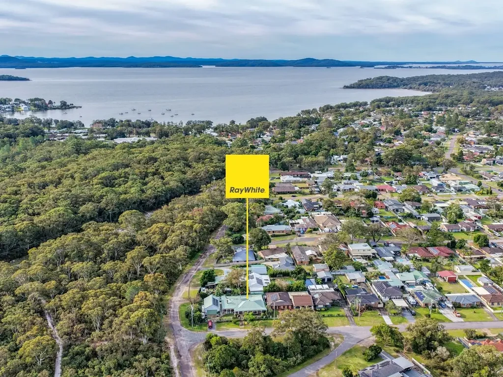 100 Tanilba Avenue, Tanilba Bay, NSW 2319