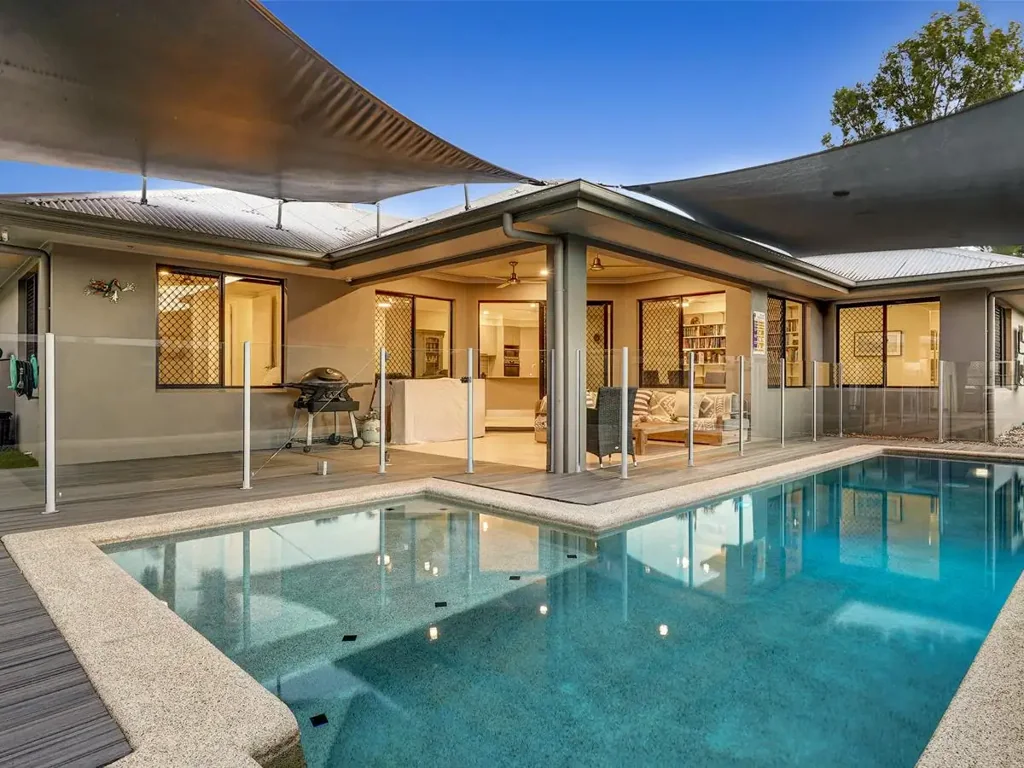 Trinity Beach 4Habitaciones Vendor motivated to sell - all offers presented.