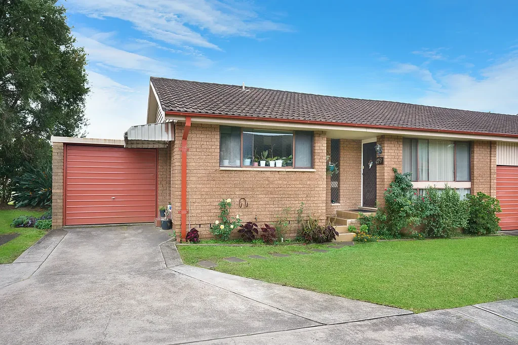 Belfield 3ਬੈੱਡਰੂਮ SET BACK IN A TRANQUIL LEAFY SETTING CLOSE TO VIBRANT VILLAGE CAFES, TRANSPORT & RUDD PARK