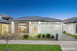 3 Brumich Way, Clyde North