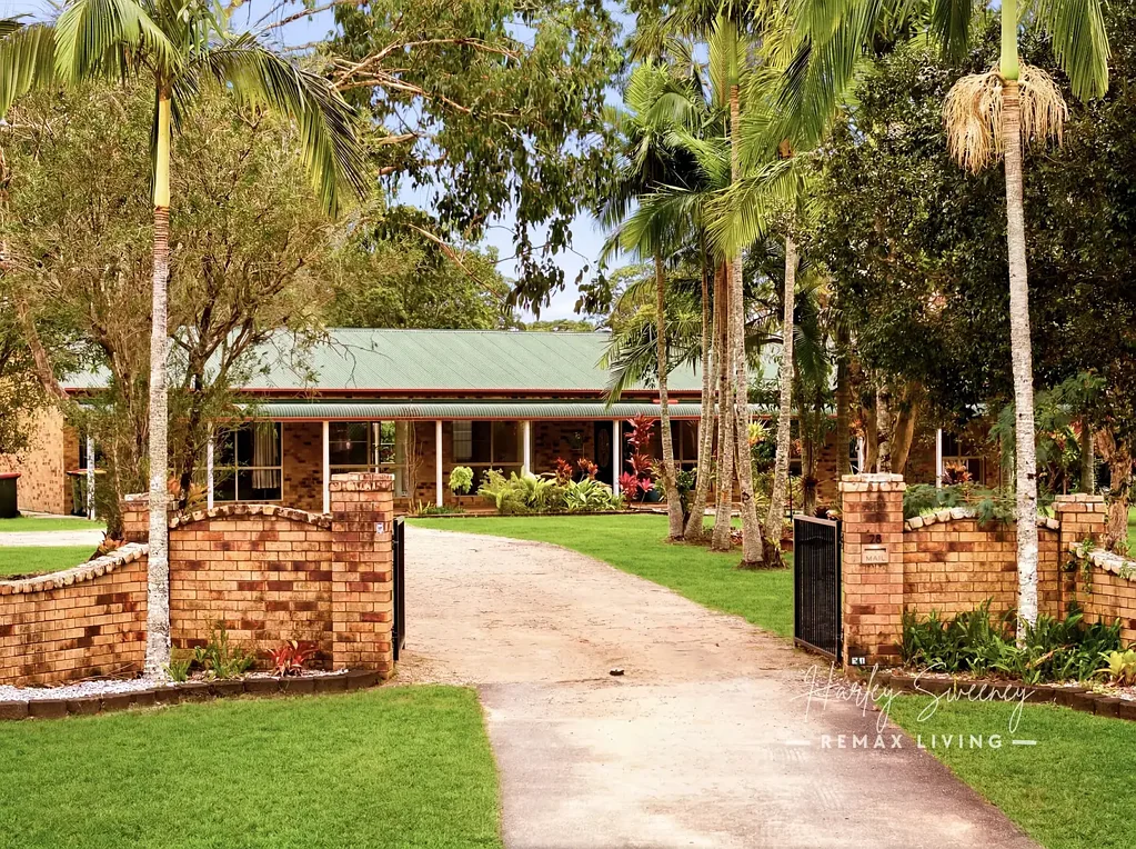 Upper Caboolture 5ห้องนอน A Private Family Retreat on a Sprawling 3,913m2 Block
