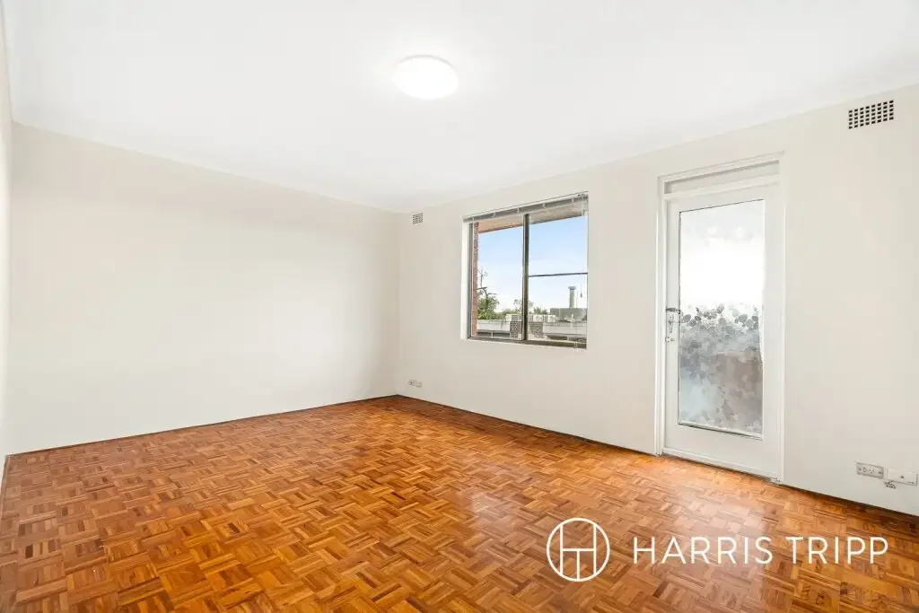 Freshly Painted Top Floor Apartment in Prime Summer Hill Location
