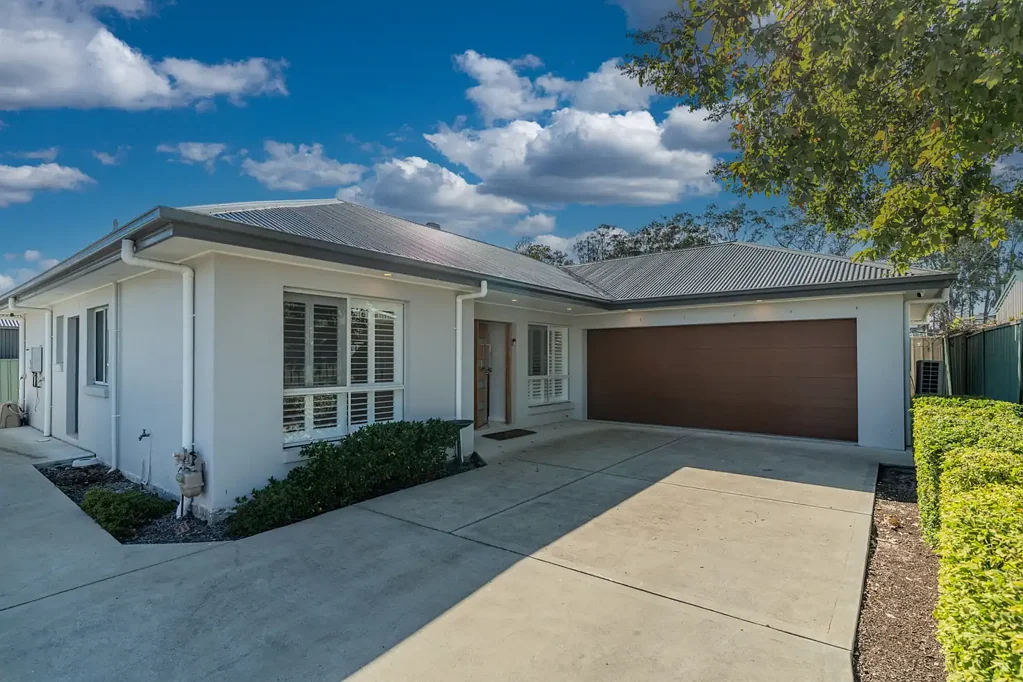 East Branxton 4Kwarto Modern Family Living in a Convenient East Branxton Location