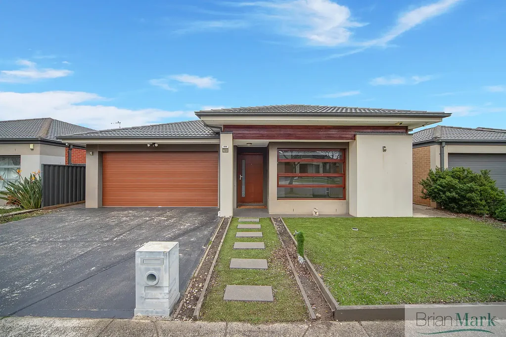 Tarneit 4 Bedroom Family Lifestyle Excellence in the Heart of It All