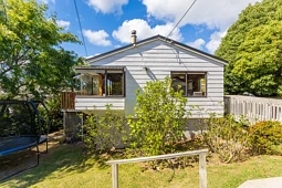 1253 Whangaparaoa Road, Army Bay