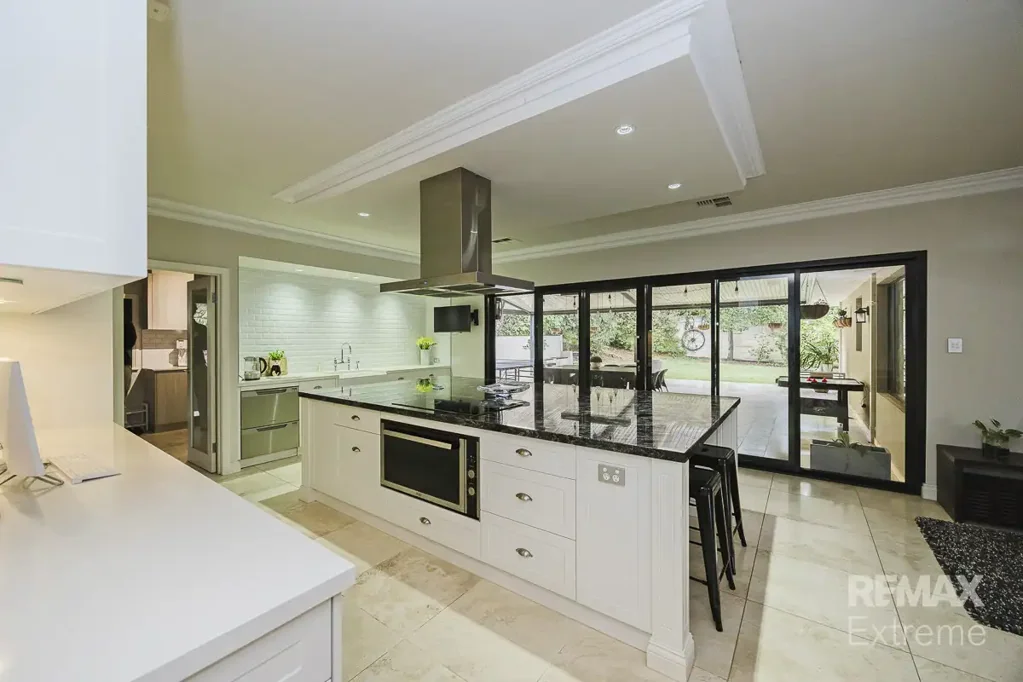 40 Kalamunda Road, Kalamunda, WA 6076