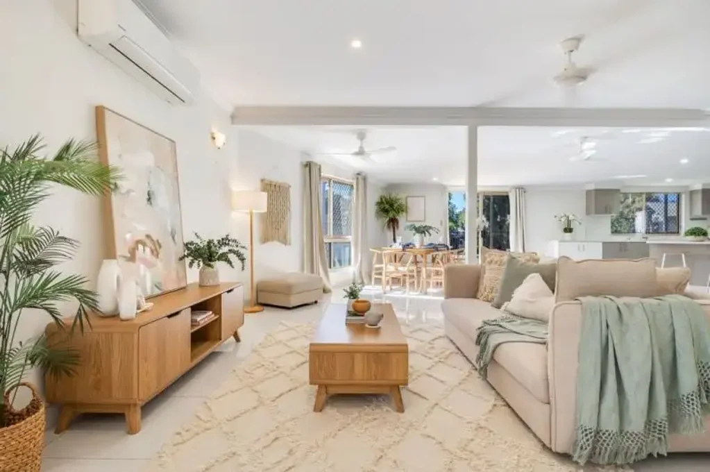 Wulagi 5બેડરૂમ Sprawling 5-bedroom Tropical Oasis with separate granny flat!