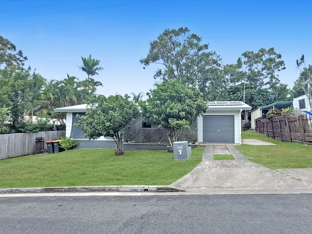 7 West Street, Torquay, QLD 4655