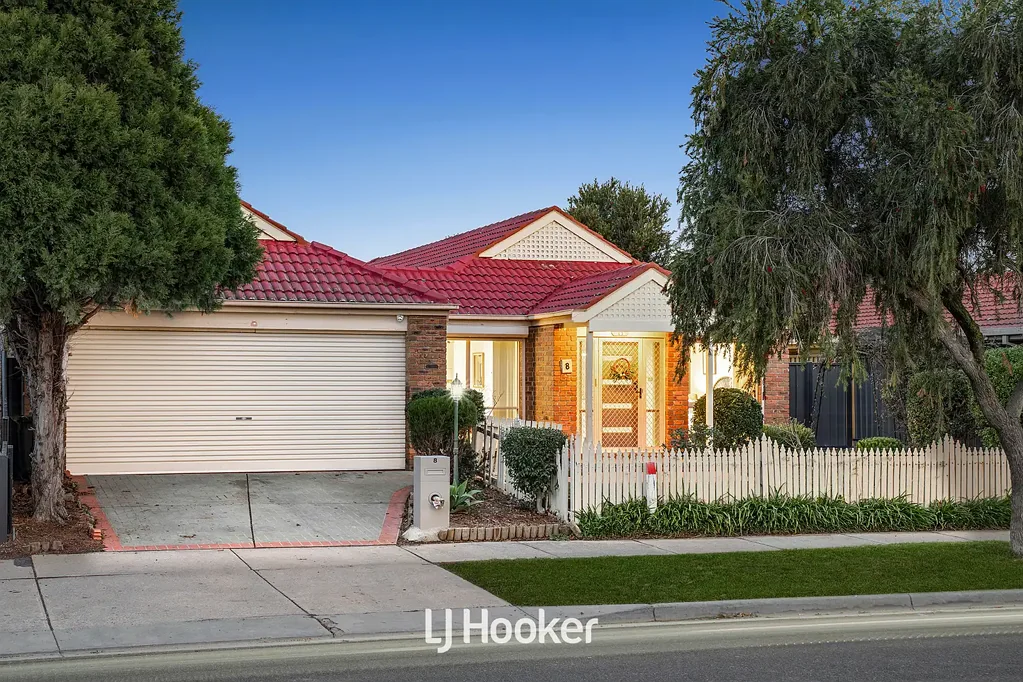 8 Kellett Street, Cranbourne North, VIC 3977
