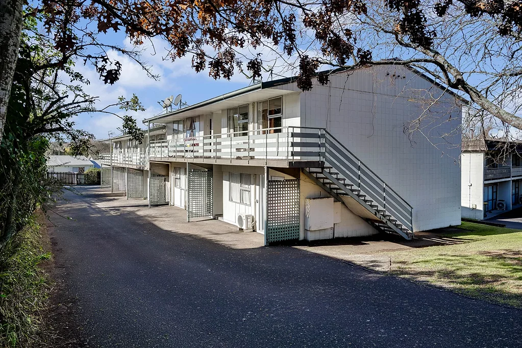 Claudelands 20 Bedroom First Time Offered- Multi-Unit Opportunity