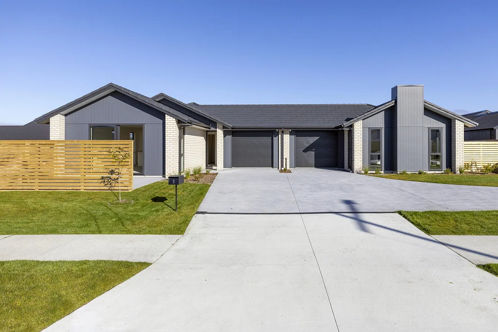Wharewaka 3Kwarto One title, two homes, endless possibilities