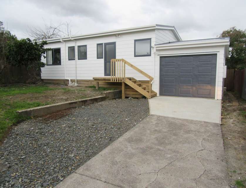 80a Triangle Road, Massey, Waitakere City, Auckland, 3房, 1浴, 整租独立别墅