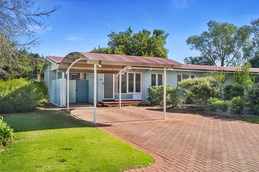 Girrawheen 3कमरा Cozy home with 502sqm land!