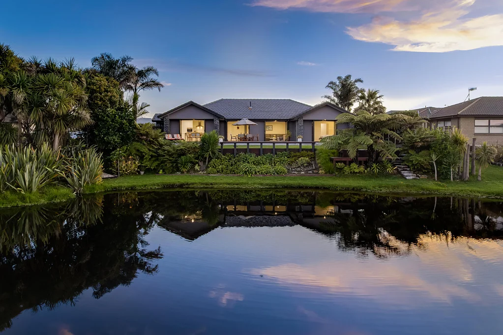 Paraparaumu 3Zimmer Luxurious Lakeside Living