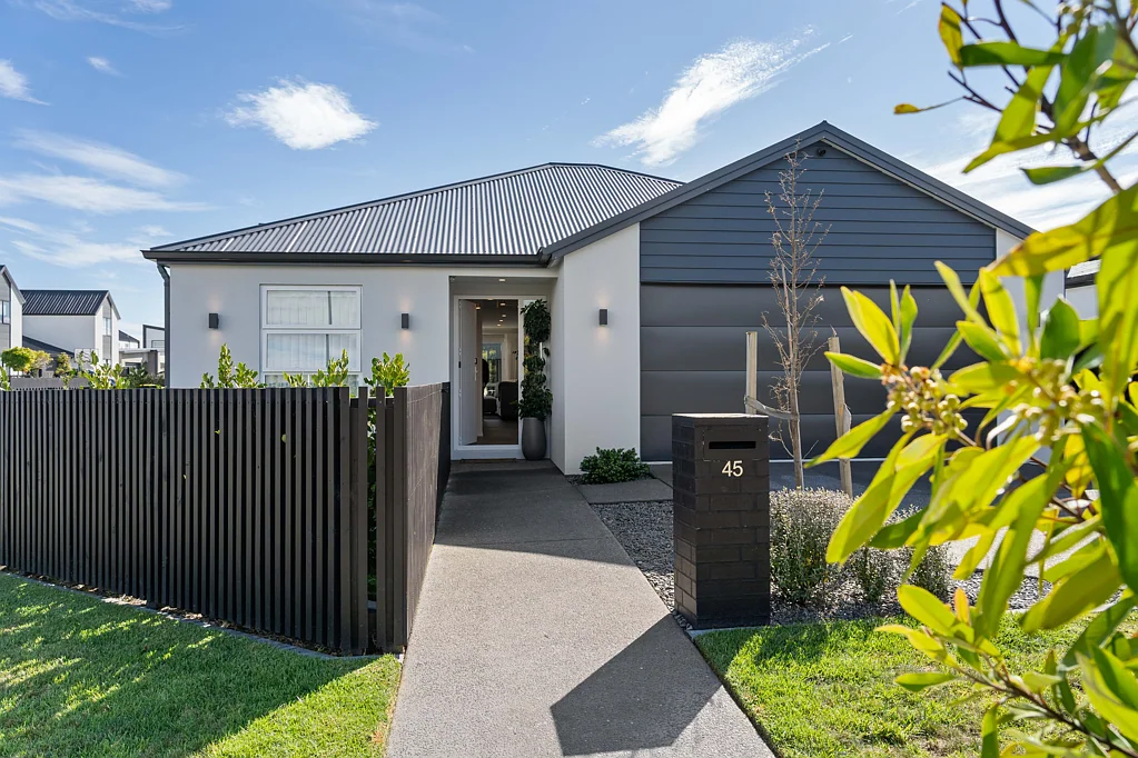 Papamoa 3 Bedroom A Smart Move!