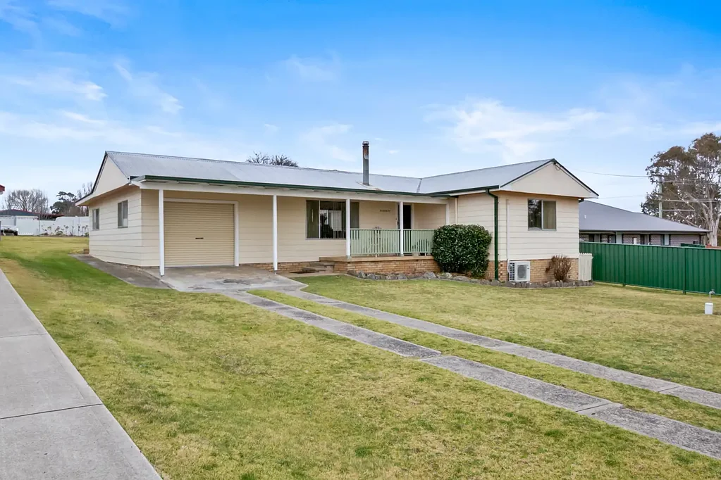 45 Duke Street, Uralla, NSW 2358