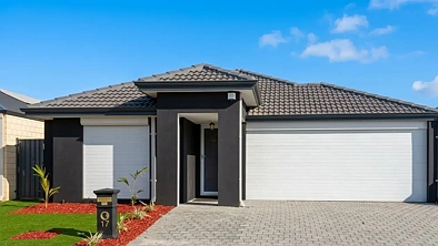 Brabham 4Moenga Modern Living with a theatre