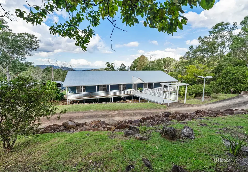 208 Highland Street, Esk, QLD 4312