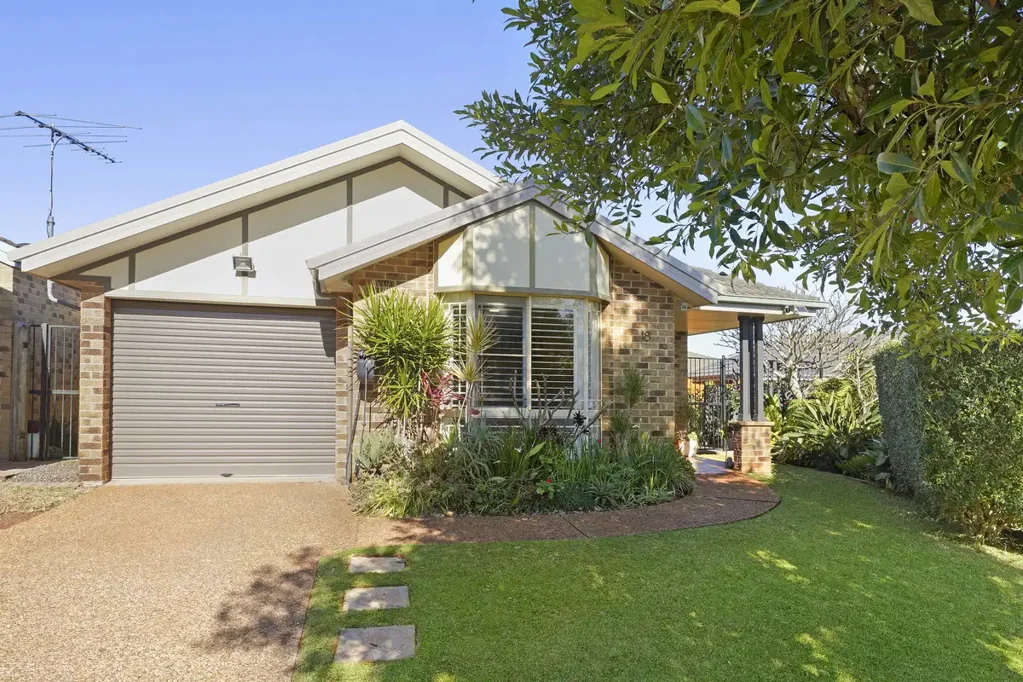 18 Cairncross Place, Port Macquarie, NSW 2444