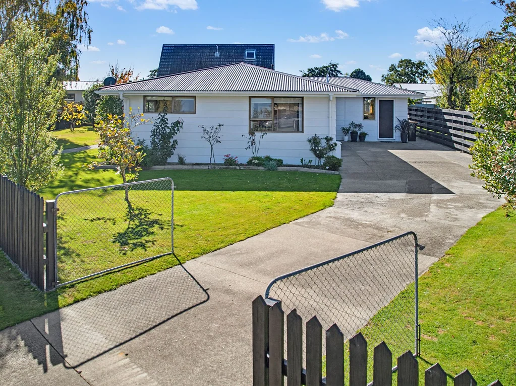Westbrook 3房  Immaculate Low Maintenance Home with Studio