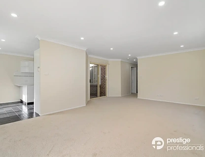 10 Glenrock Court, Wattle Grove, NSW 2173, 3 ਕਮਰੇ, 1 ਬਾਥਰੂਮ, House