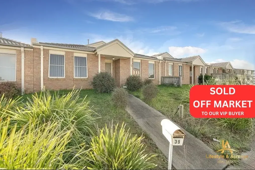 39 Honey Myrtle Way, Cranbourne, VIC 3977