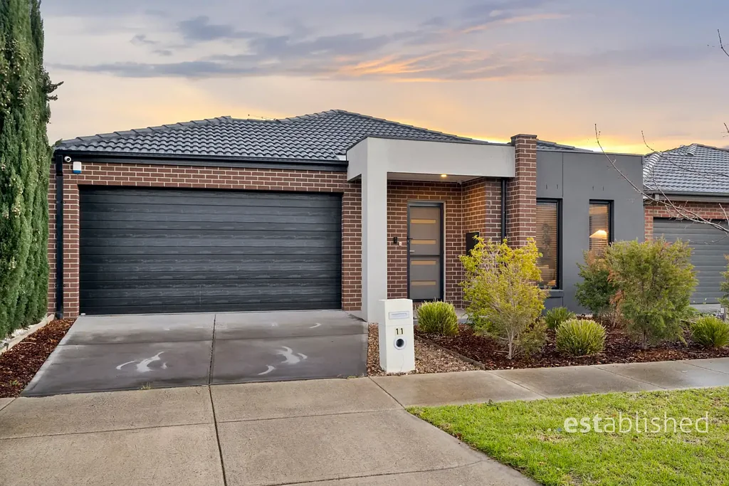 11 Bergdorf Street, Point Cook, VIC 3030