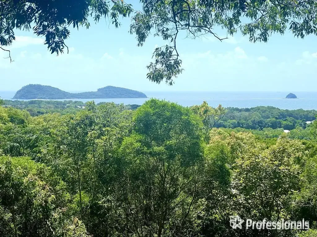 18B Alexandra Street, Clifton Beach, QLD 4879