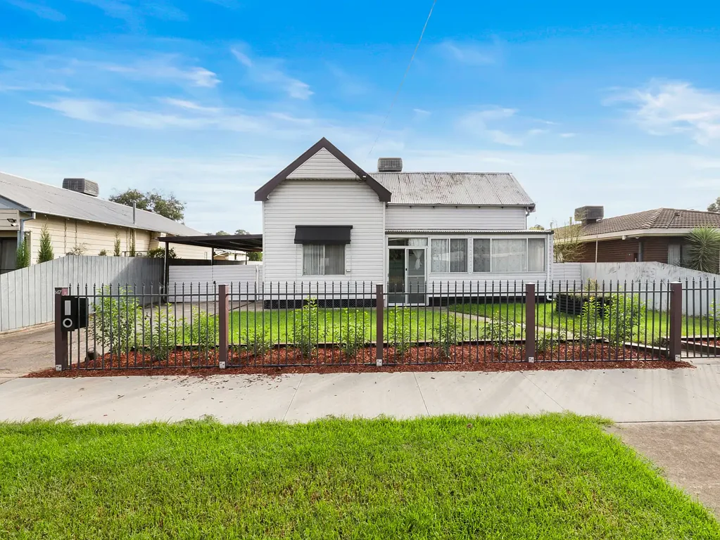 Benalla 2Zimmer A DIAMOND IN THE ROUGH!