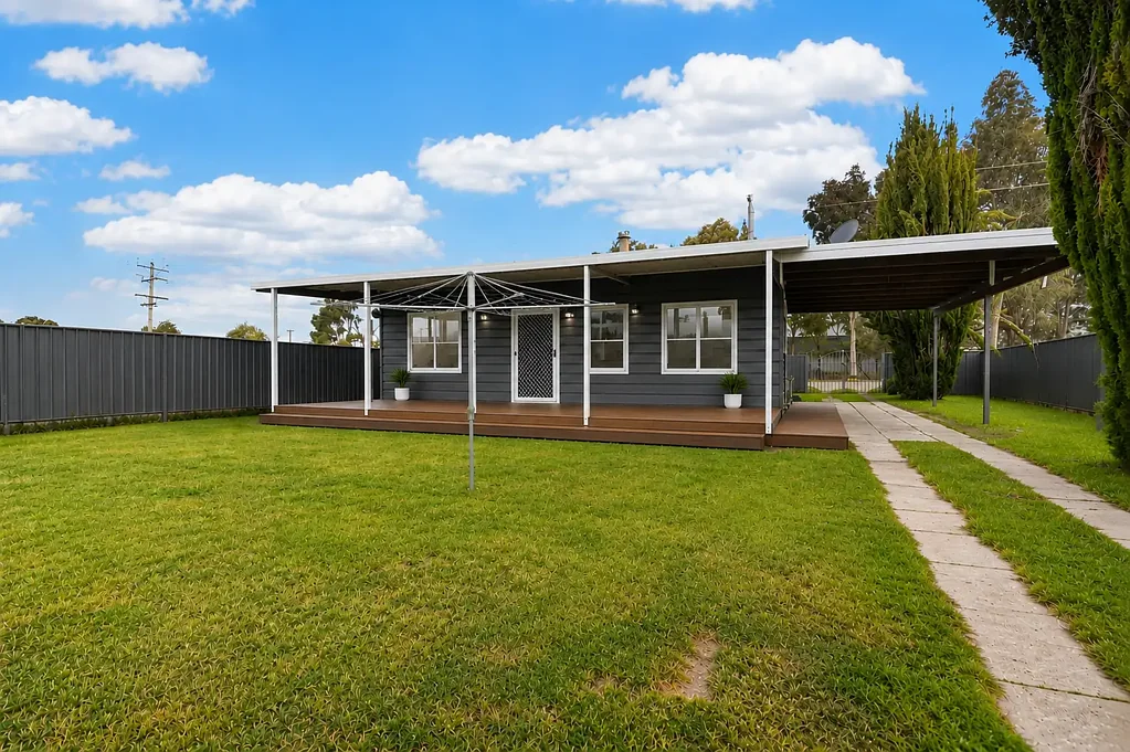 Killara 2房  Relax, Entertain & Invest - Cottage Charm with Spectacular Views and A Rare Mixed Zoning Opportunity