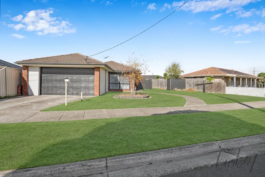 77 Banbury Crescent, Craigieburn, VIC 3064