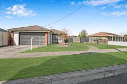 77 Banbury Crescent, Craigieburn