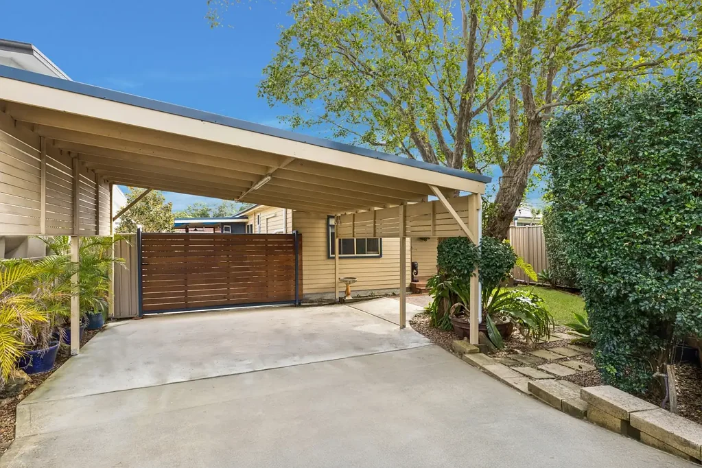 Blackwall 5ห้องนอน Contemporary Cottage Home with Pool & 2-Bedroom Sleepout.