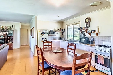 197 Henderson Road, Kangaroo Gully, WA 6255, 5房, 2浴, House
