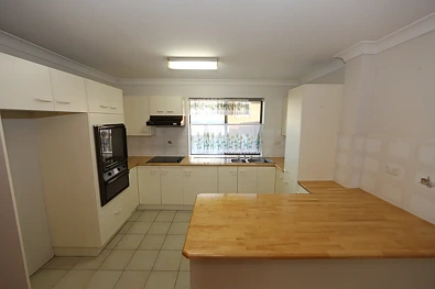 Unit 4/233 Cavendish Rd, Coorparoo, QLD 4151, 2 slaapkamers, 1 badkamers, Unit