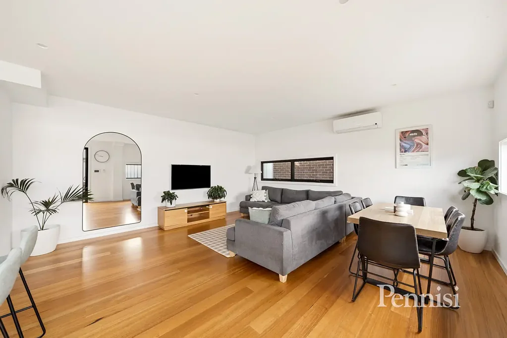 FOR LEASE BY PENNISI
