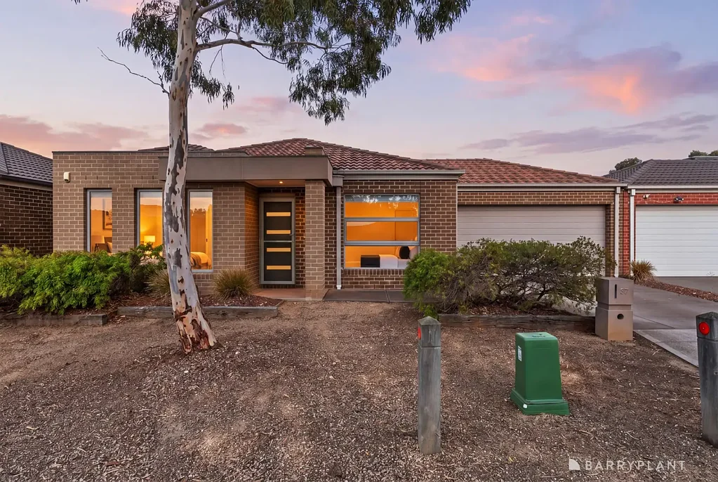 Brookfield 4Zimmer Modern, Immaculate and Packed with Extras-Nest or Invest!