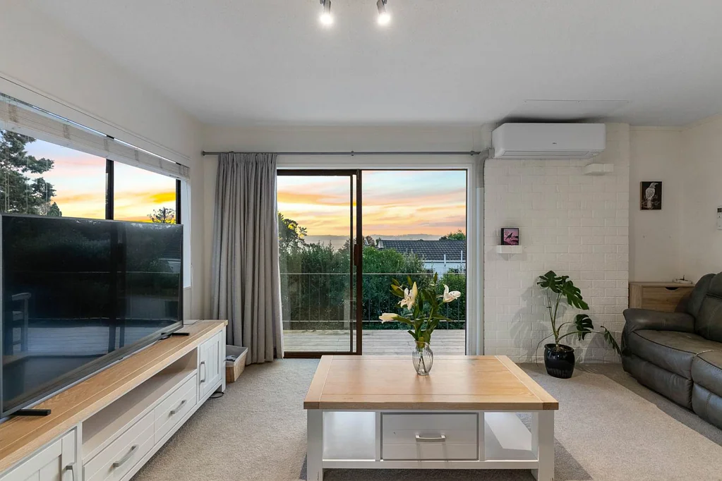 Beach Haven 3Phòng ngủ Affordable First Home with Seaviews!